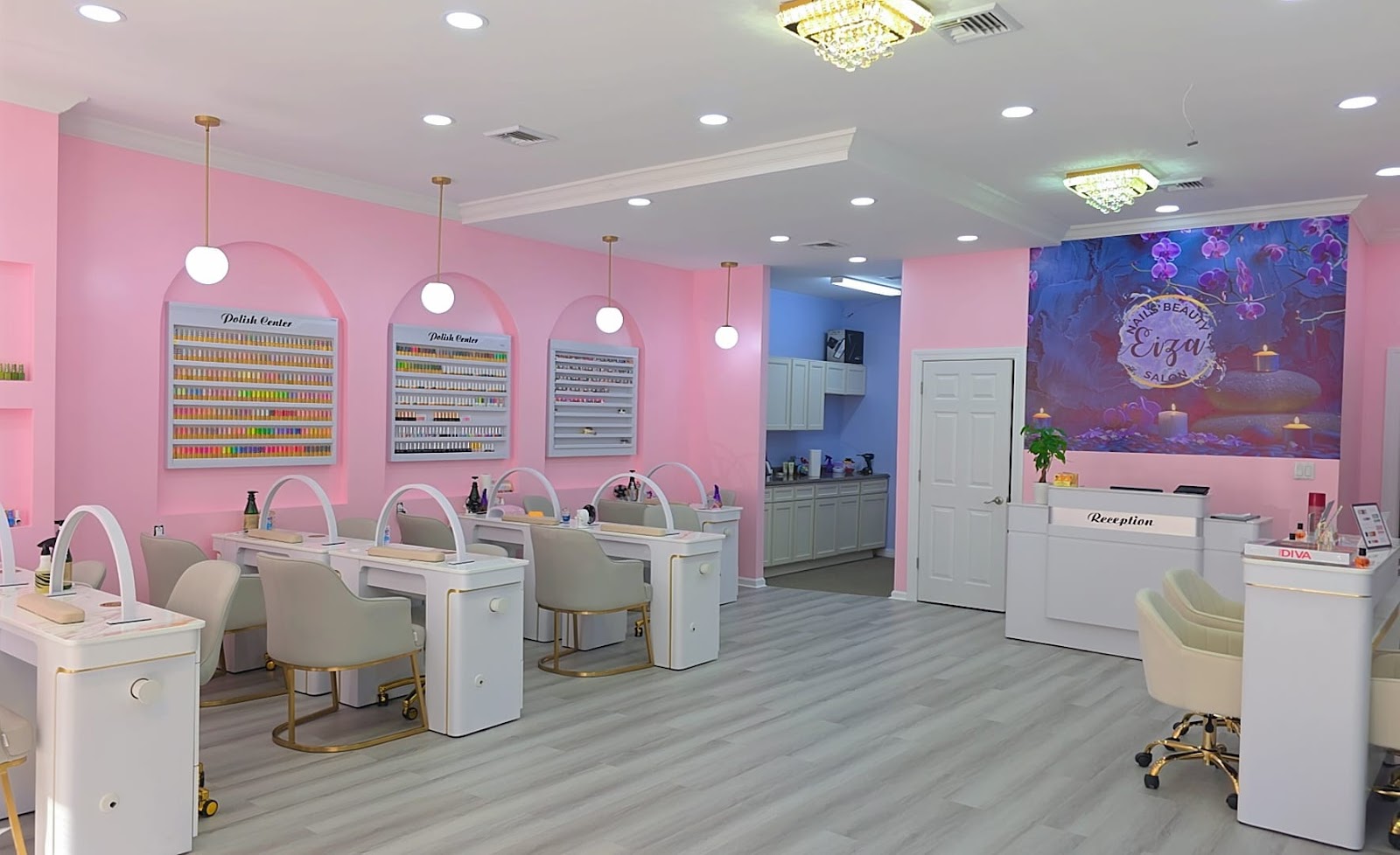Eizas Nails Beauty Salon nail photo 1